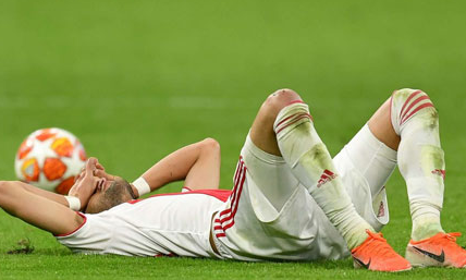 cac-cau-thu-ajax-that-vong-sau-that-bai-truoc-tottenham-1