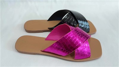 PU-Sandalen mit Krokodildruck